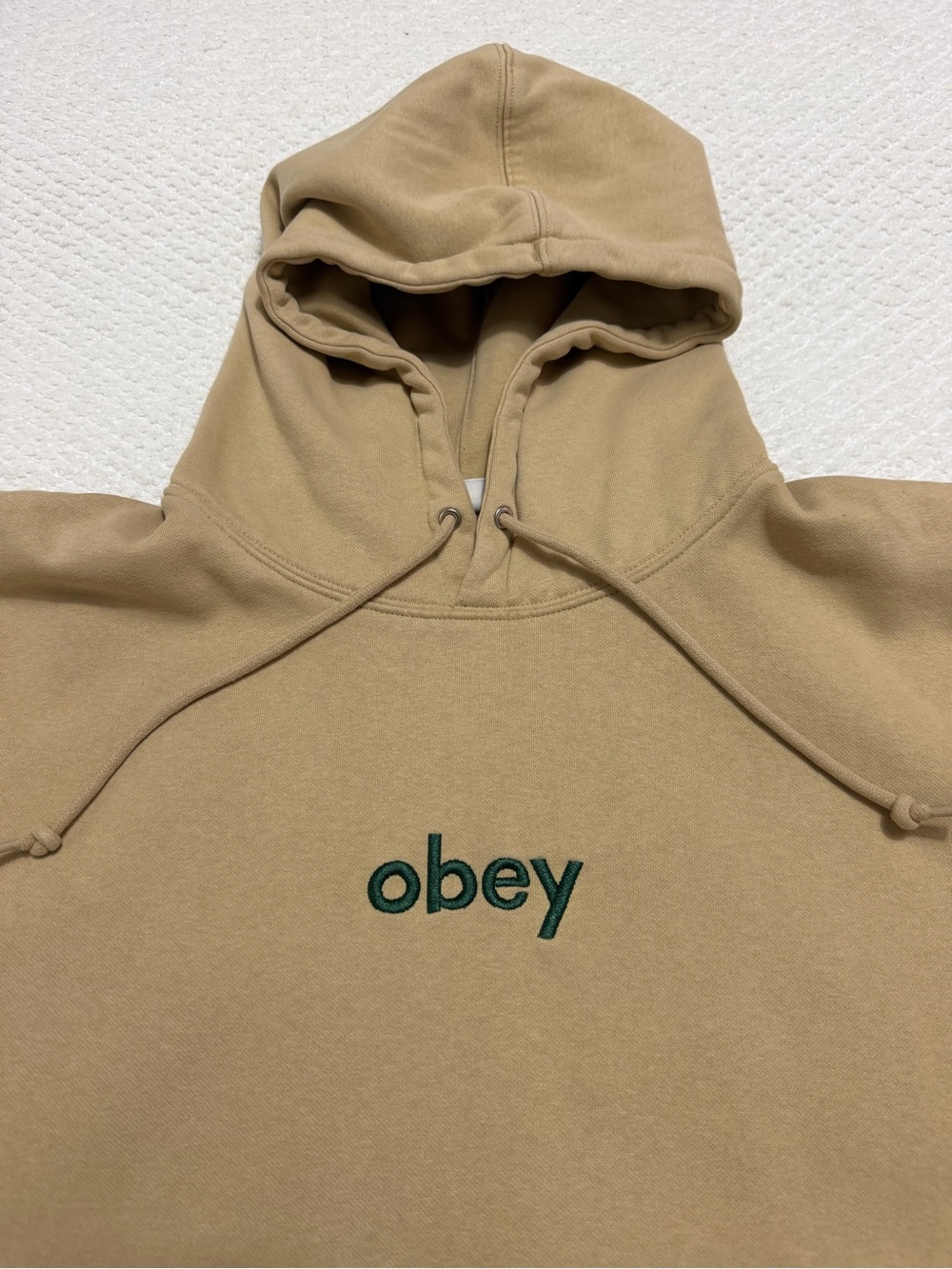 Obey Lowercase Embroidered Logo Cream Hoodie Men’s Size XL